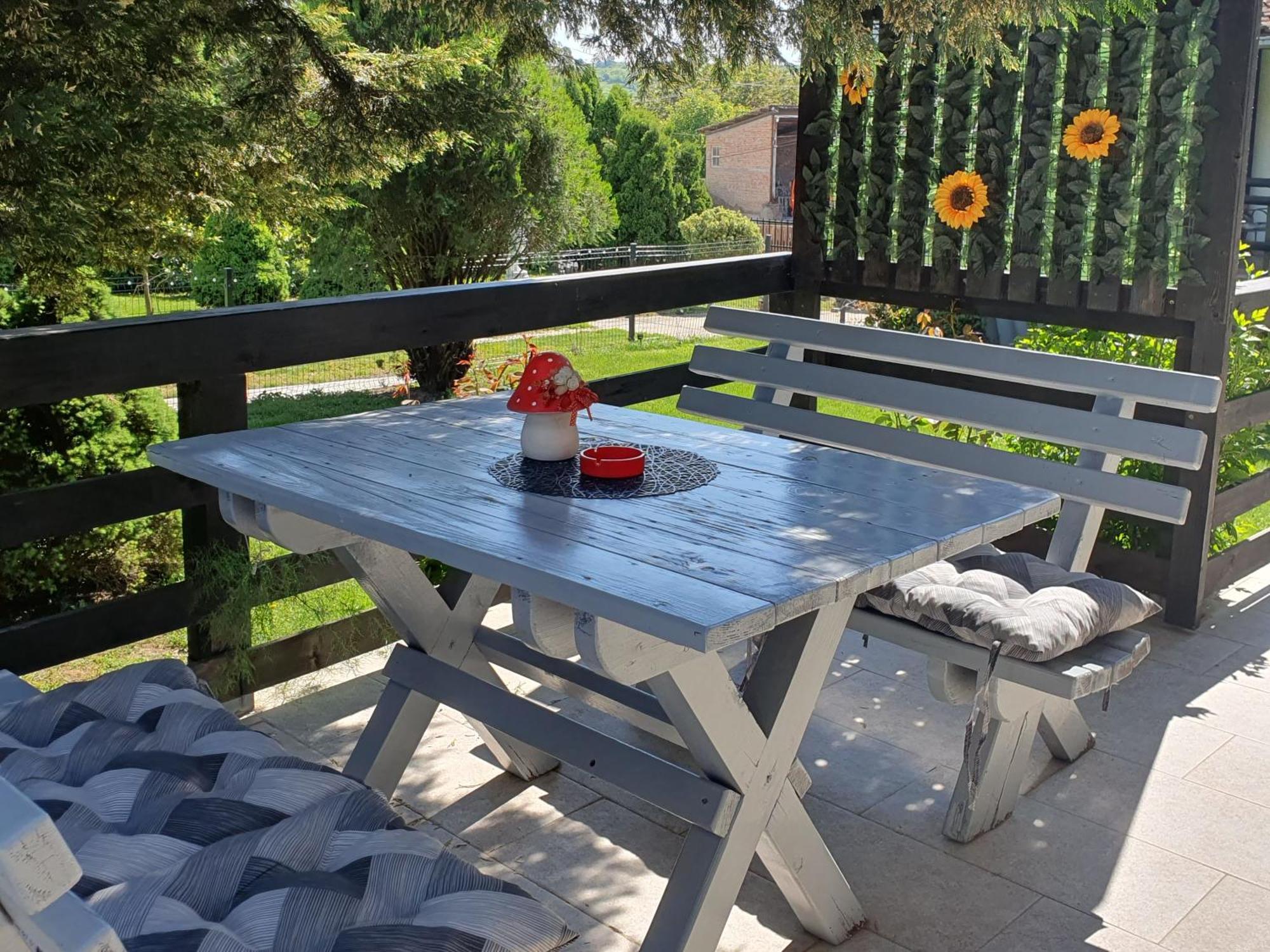 Afrodita Apartment Vrdnik Dış mekan fotoğraf